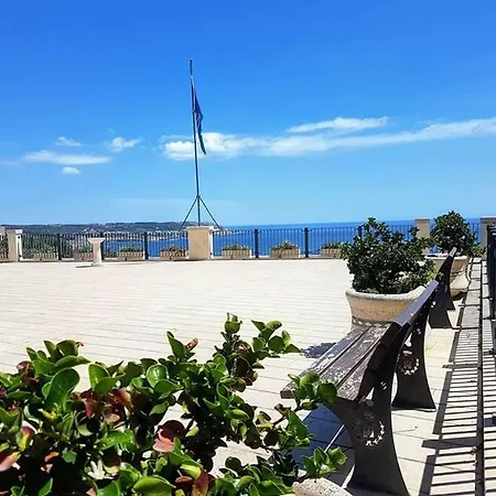 Le Grotte فندق مبيت وإفطار Castro (Lecce)